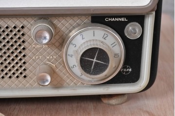 ジャンク品　和製ヴィンテージ　ナショナル製(national)　T14-R7A　昭和レトロ　ブラウン管テレビ　(R-085003)