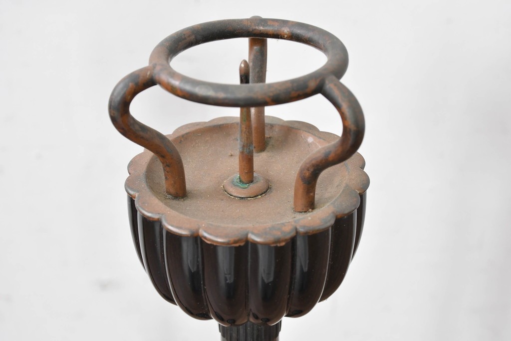 和製アンティーク　美品　上手物‼　銅金具　漆塗り仕上げの菊灯2点セット　(R-085004)