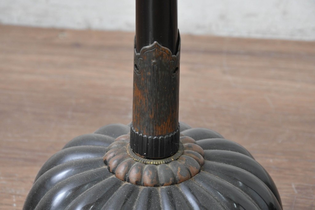 和製アンティーク　美品　上手物‼　銅金具　漆塗り仕上げの菊灯2点セット　(R-085004)