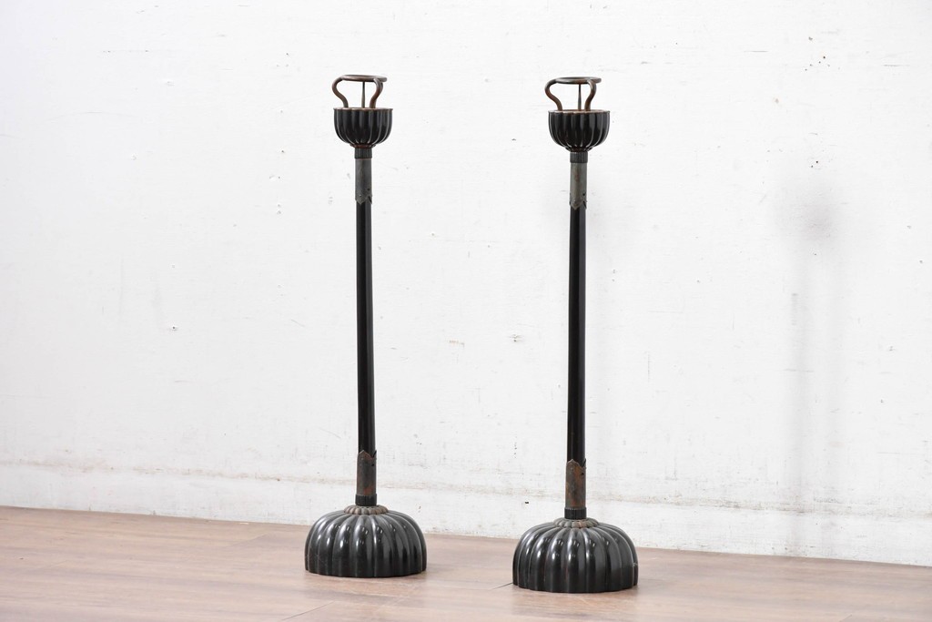 和製アンティーク　美品　上手物‼　銅金具　漆塗り仕上げの菊灯2点セット　(R-085004)