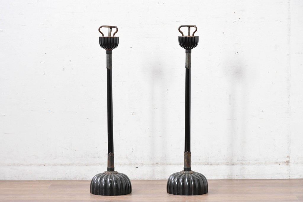 和製アンティーク　美品　上手物‼　銅金具　漆塗り仕上げの菊灯2点セット　(R-085004)