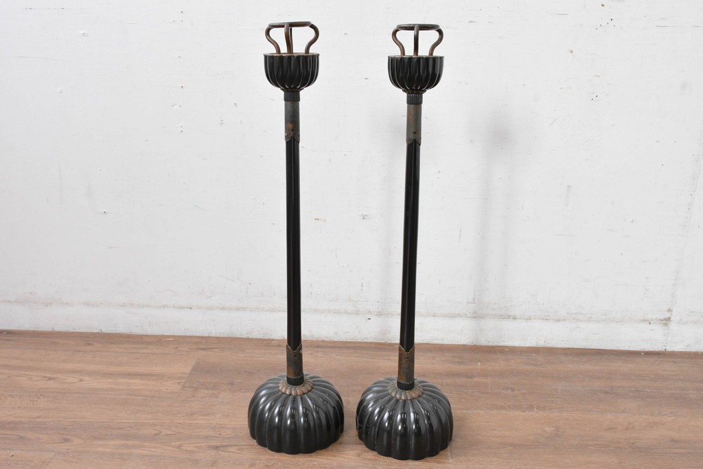 和製アンティーク　美品　上手物‼　銅金具　漆塗り仕上げの菊灯2点セット　(R-085004)