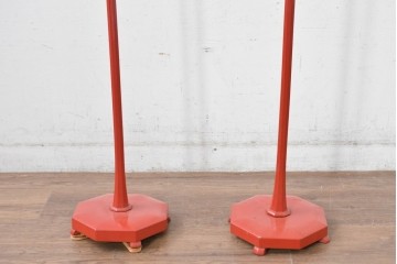 和製アンティーク　明治期　空間のアクセントになる朱塗りの燭台2台セット　(R-085005)