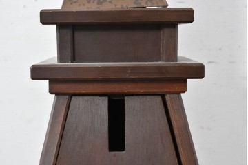 ジャンク品　部品取り品　分銅なし　干支文字盤と重厚な造形が美しい大名時計　(R-085008)