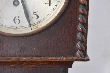 イギリスアンティーク　オーク材　バーリーツイスト装飾が施された端正なホールクロック　(R-085009)
