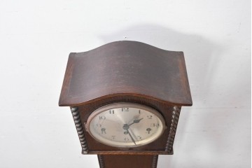 イギリスアンティーク　オーク材　バーリーツイスト装飾が施された端正なホールクロック　(R-085009)