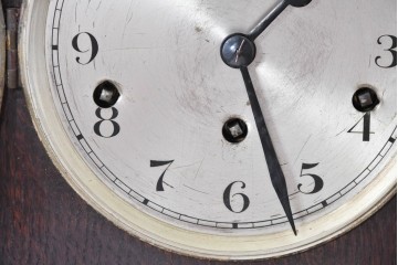 イギリスアンティーク　オーク材　バーリーツイスト装飾が施された端正なホールクロック　(R-085009)