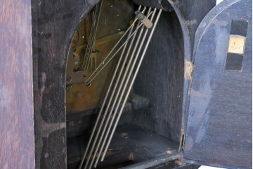 イギリスアンティーク　オーク材　バーリーツイスト装飾が施された端正なホールクロック　(R-085009)