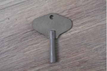 イギリスアンティーク　オーク材　バーリーツイスト装飾が施された端正なホールクロック　(R-085009)