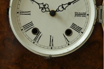 イギリスアンティーク　オーク材　置き時計　玉杢の杢目が美しいマントルクロック　(R-085010)