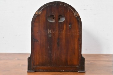 イギリスアンティーク　オーク材　気品あるアーチトップの端正な置き時計　(R-085010)