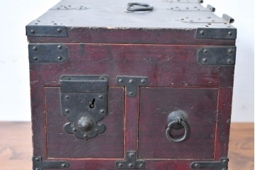 和製アンティーク　漆塗り　古き良き日本の職人技を感じさせる総桐硯箱　(R-085012)