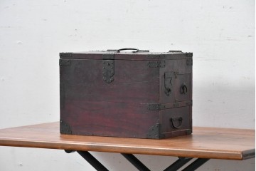 和製アンティーク　漆塗り　古き良き日本の職人技を感じさせる総桐硯箱　(R-085012)