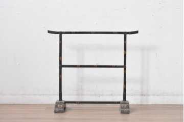 【簡易リペア限定品】　和製アンティーク　江戸～明治期　蒔絵入り　蒔絵の意匠が美しい手拭掛け　(R-085015)