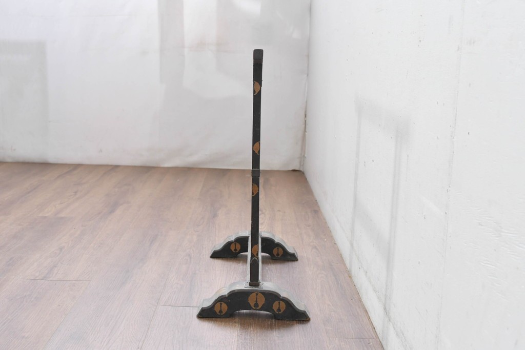 【簡易リペア限定品】　和製アンティーク　江戸～明治期　蒔絵入り　蒔絵の意匠が美しい手拭掛け　(R-085015)