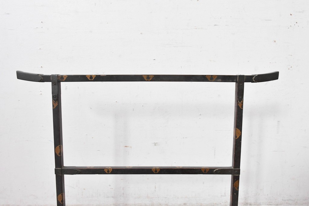 【簡易リペア限定品】　和製アンティーク　江戸～明治期　蒔絵入り　蒔絵の意匠が美しい手拭掛け　(R-085015)