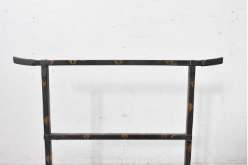 【簡易リペア限定品】　和製アンティーク　江戸～明治期　蒔絵入り　蒔絵の意匠が美しい手拭掛け　(R-085015)