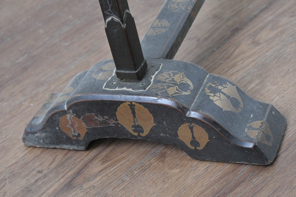 【簡易リペア限定品】　和製アンティーク　江戸～明治期　蒔絵入り　蒔絵の意匠が美しい手拭掛け　(R-085015)