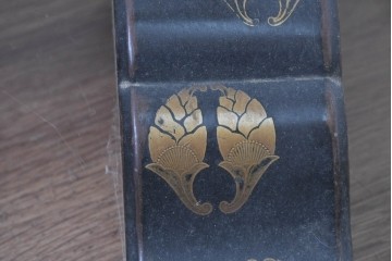 【簡易リペア限定品】　和製アンティーク　江戸～明治期　蒔絵入り　蒔絵の意匠が美しい手拭掛け　(R-085015)