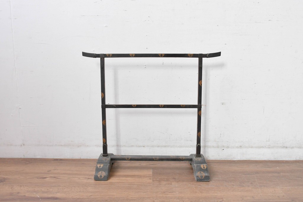 【簡易リペア限定品】　和製アンティーク　江戸～明治期　蒔絵入り　蒔絵の意匠が美しい手拭掛け　(R-085015)