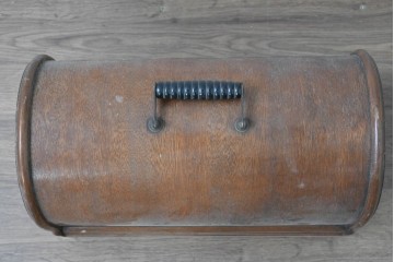 【簡易リペア限定品】　和製アンティーク　LEAD(リード)　黒地のボディに金色のロゴが美しい手回しミシン　(R-085017)