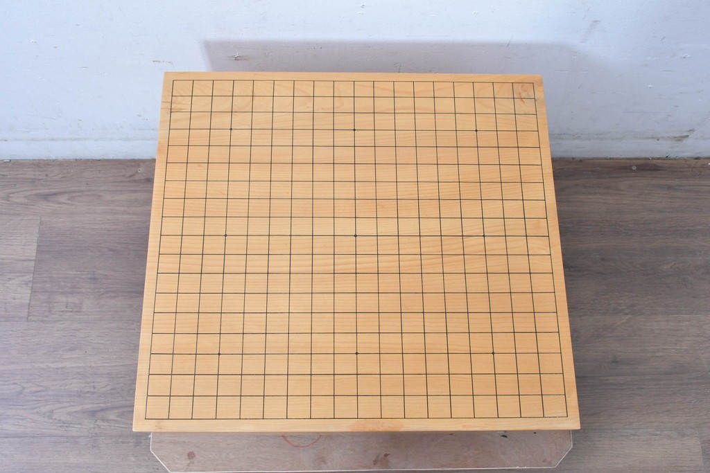 【簡易リペア限定品】 囲碁盤職人　粋山 加藤弘一　謹作　厚さ約18cm　丁寧な造りで風格漂う六寸脚付碁盤　 (R-085022)