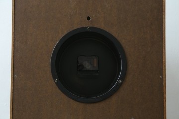 アメリカヴィンテージ　Howard Miller(ハワード ミラー)　Model No.590　マガジンラック付きウォールクロック　(R-085023)