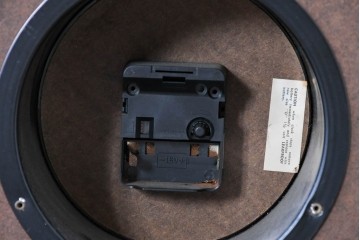 アメリカヴィンテージ　Howard Miller(ハワード ミラー)　Model No.590　マガジンラック付きウォールクロック　(R-085023)