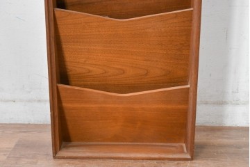 アメリカヴィンテージ　Howard Miller(ハワード ミラー)　Model No.590　マガジンラック付きウォールクロック　(R-085023)