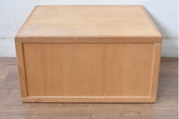 和製ビンテージ　ナラ材　ナチュラルな木味が魅力!丸穴取っ手の小引き出し　(R-085024)