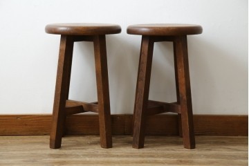 和製ヴィンテージ　古い木のぬくもりを感じるスツール2脚セット　(R-085027)