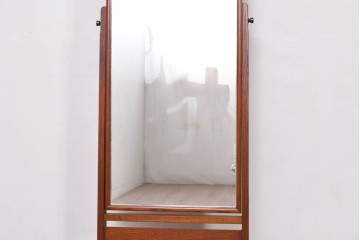 中古　美品　欅(ケヤキ)材の美しい木目が際立つスタンドミラー　定価約11万円相当　(R-085028)