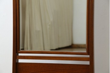 中古　美品　欅(ケヤキ)材の美しい木目が際立つスタンドミラー　定価約11万円相当　(R-085028)