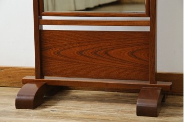 中古　美品　欅(ケヤキ)材の美しい木目が際立つスタンドミラー　定価約11万円相当　(R-085028)