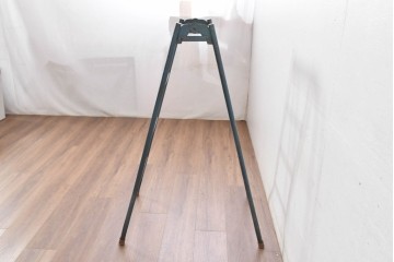 和製ヴィンテージ　レトロなアイアン製の脚立　(R-085031)