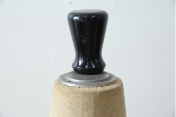 和製ヴィンテージ　三菱レイヨン　国産マネキン専門メーカー　キイヤ(KIIYA)製　アミーカ(Amieca)　9号　雰囲気のあるインテリアとしてもおすすめのキャスター付きトルソー　(R-085032)