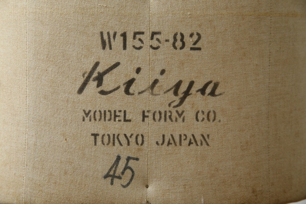 和製ヴィンテージ　三菱レイヨン　国産マネキン専門メーカー　キイヤ(KIIYA)製　アミーカ(Amieca)　9号　雰囲気のあるインテリアとしてもおすすめのキャスター付きトルソー　(R-085032)