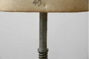 和製ヴィンテージ　三菱レイヨン　国産マネキン専門メーカー　キイヤ(KIIYA)製　アミーカ(Amieca)　9号　雰囲気のあるインテリアとしてもおすすめのキャスター付きトルソー　(R-085032)