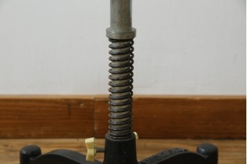 和製ヴィンテージ　三菱レイヨン　国産マネキン専門メーカー　キイヤ(KIIYA)製　アミーカ(Amieca)　9号　雰囲気のあるインテリアとしてもおすすめのキャスター付きトルソー　(R-085032)