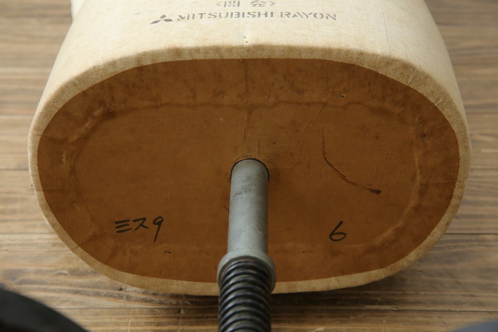 和製ヴィンテージ　三菱レイヨン　国産マネキン専門メーカー　キイヤ(KIIYA)製　アミーカ(Amieca)　9号　雰囲気のあるインテリアとしてもおすすめのキャスター付きトルソー　(R-085032)