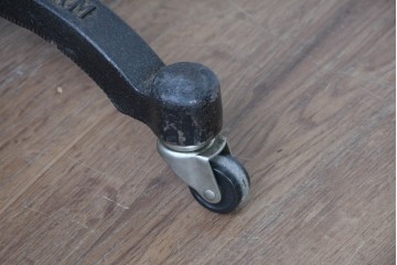 和製ヴィンテージ　三菱レイヨン　国産マネキン専門メーカー　キイヤ(KIIYA)製　アミーカ(Amieca)　9号　雰囲気のあるインテリアとしてもおすすめのキャスター付きトルソー　(R-085032)