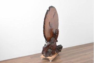 和製ヴィンテージ　上手物!!　作行きの良い逸品!!　栃の木一枚板・漆塗り　美しい鯉の彫刻の衝立　(R-085033)