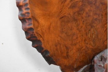 和製ヴィンテージ　上手物!!　作行きの良い逸品!!　栃の木一枚板・漆塗り　美しい鯉の彫刻の衝立　(R-085033)