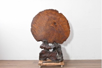 和製ヴィンテージ　上手物!!　作行きの良い逸品!!　栃の木一枚板・漆塗り　美しい鯉の彫刻の衝立　(R-085033)