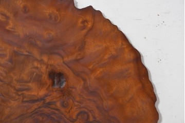 和製ヴィンテージ　上手物!!　漆塗り　作行きの良い逸品　脚付可能!!漆塗り栃ノ木一枚板で美しい鯉の彫刻の壁掛けアート(衝立)　(R-085033)