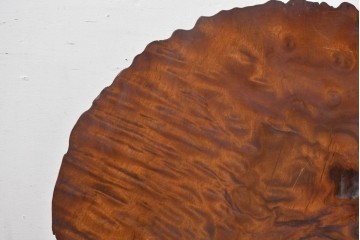 和製ヴィンテージ　上手物!!　漆塗り　作行きの良い逸品　脚付可能!!漆塗り栃ノ木一枚板で美しい鯉の彫刻の壁掛けアート(衝立)　(R-085033)