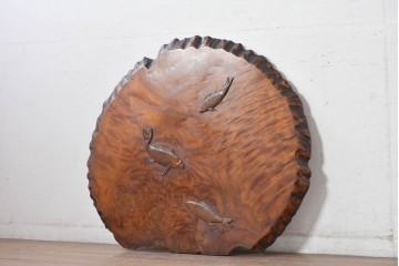 和製ヴィンテージ　上手物!!　漆塗り　作行きの良い逸品　脚付可能!!漆塗り栃ノ木一枚板で美しい鯉の彫刻の壁掛けアート(衝立)　(R-085033)