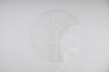 ヴィンテージ建具　昭和中期　高級品!!　細かな縦格子がすっきりとした印象の幅広裏障子付き格子戸2枚セット　(R-085034)