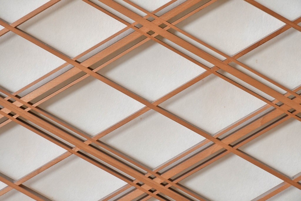 ヴィンテージ建具　昭和中期　高級品　斜め格子の組子が上品な裏障子付き引き戸2枚セット　(R-085035)