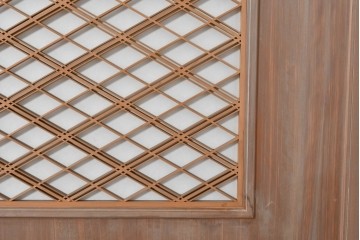 ヴィンテージ建具　昭和中期　高級品　斜め格子の組子が上品な裏障子付き引き戸2枚セット　(R-085037)